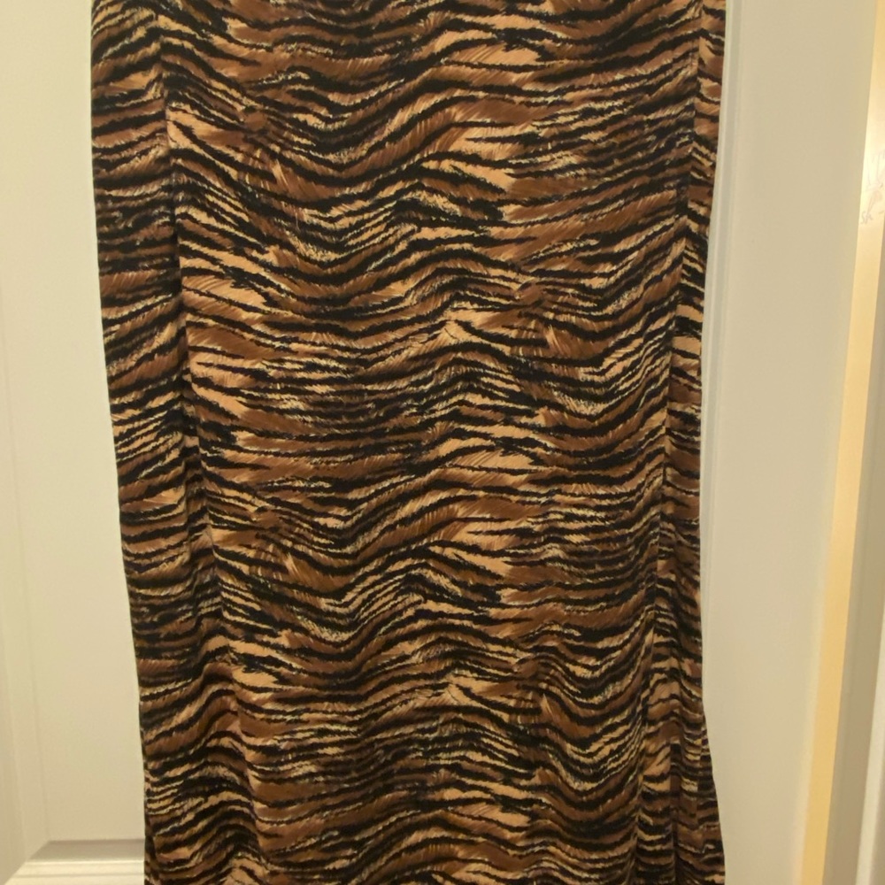 Tiger printed skirt - Picture 4 of 6